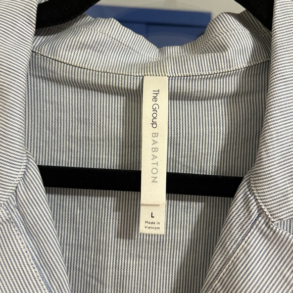 The Group Babaton Withers Blouse Blue Heron L - Picture 3 of 6